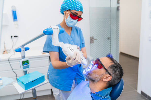 Best Emergency Care for Gum Disease in Meadow Les, AK